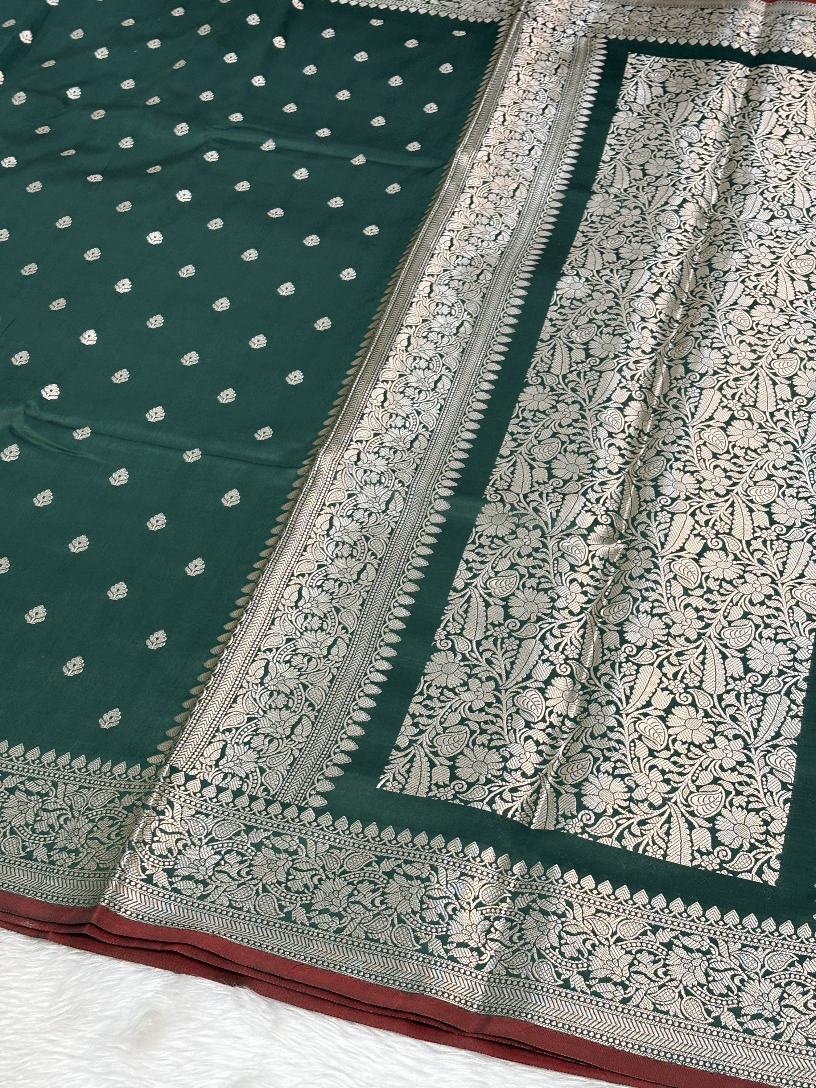 Forest Emerald Green Katan Silk Banarasi Buti Saree
