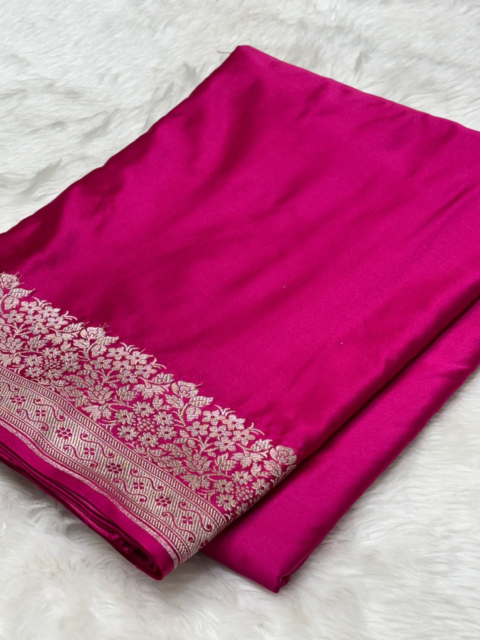 Magenta Pure Banarasi Mashru Silk Saree