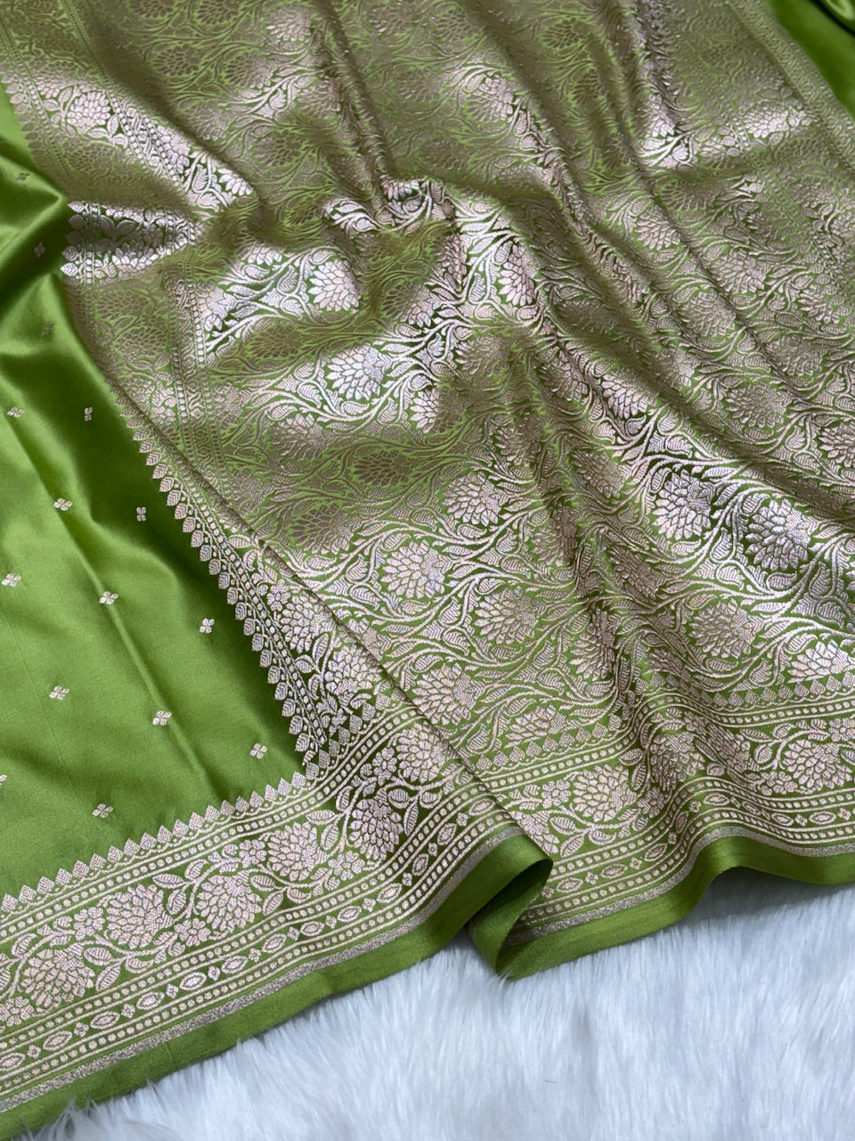 Parrot Green Pure Banarasi Mashru Silk Saree