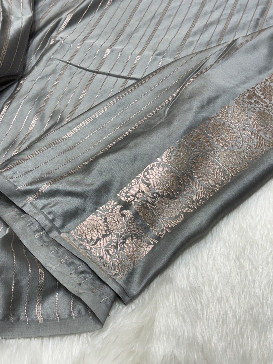 Dual Tone Pure Banarasi Mashru Silk Saree