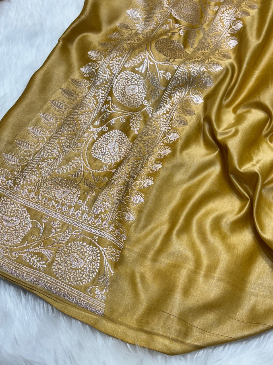Multi-tone Pure Banarasi Mashru Silk Saree