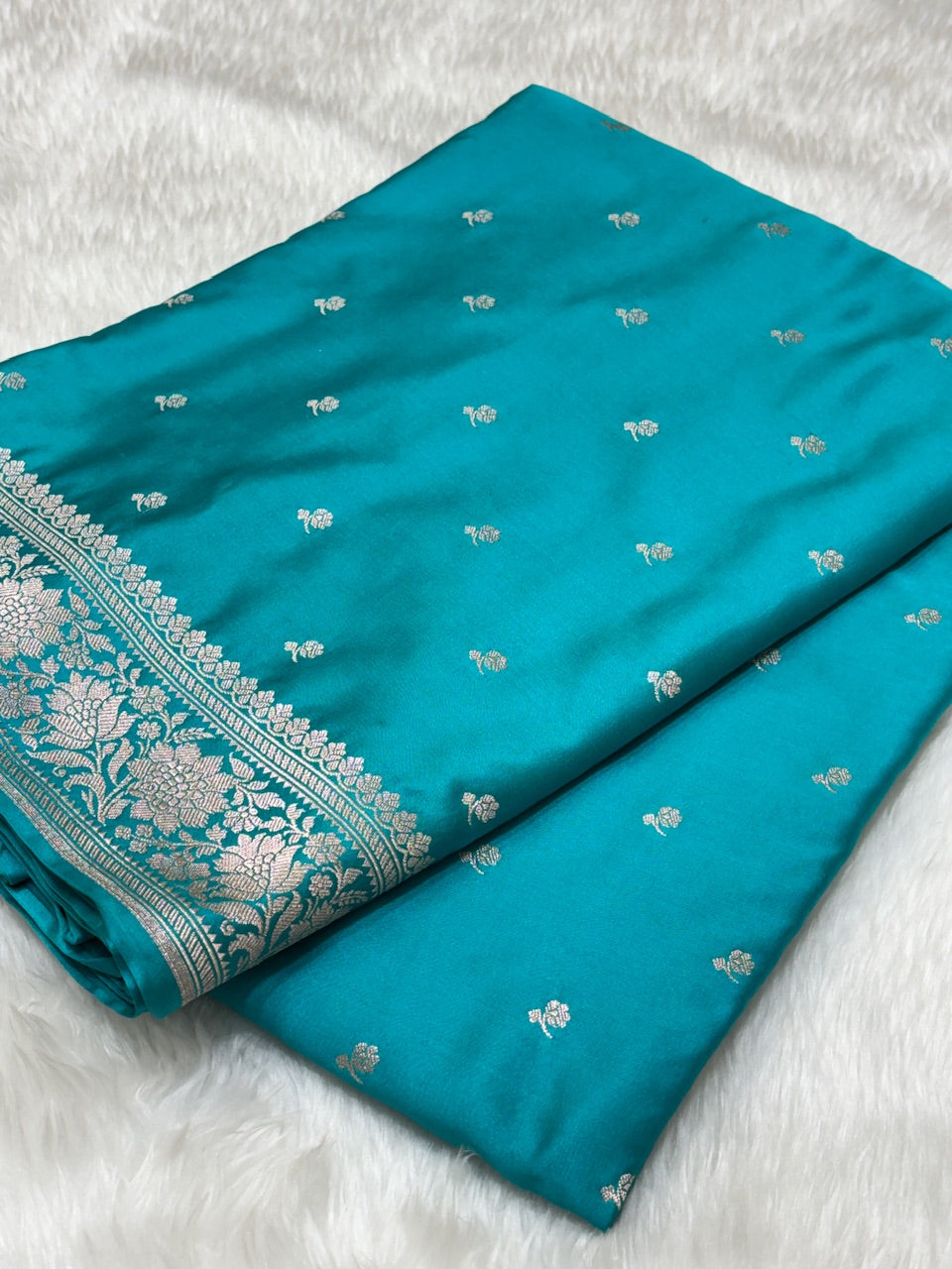 Turquoise Blue Pure Banarasi Mashru Silk Saree