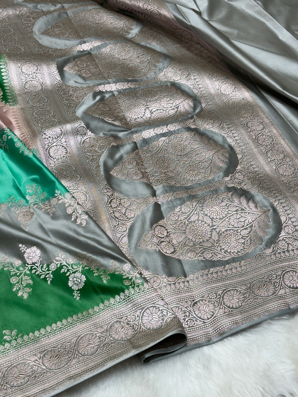 Dual Tone Pastel Mashru Silk Banarasi Saree