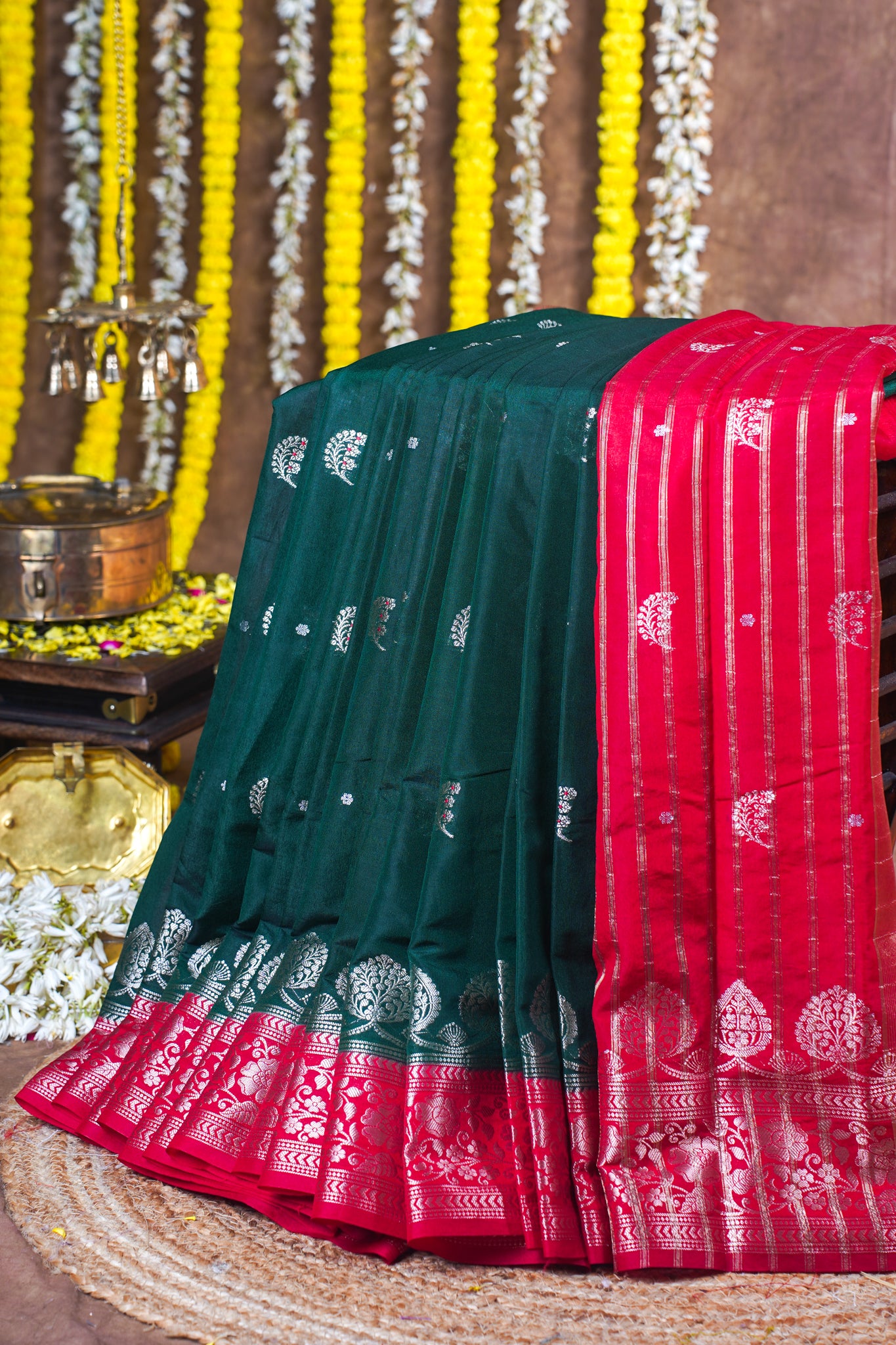 Emerald Green Handloom Banarasi Matka Silk Saree
