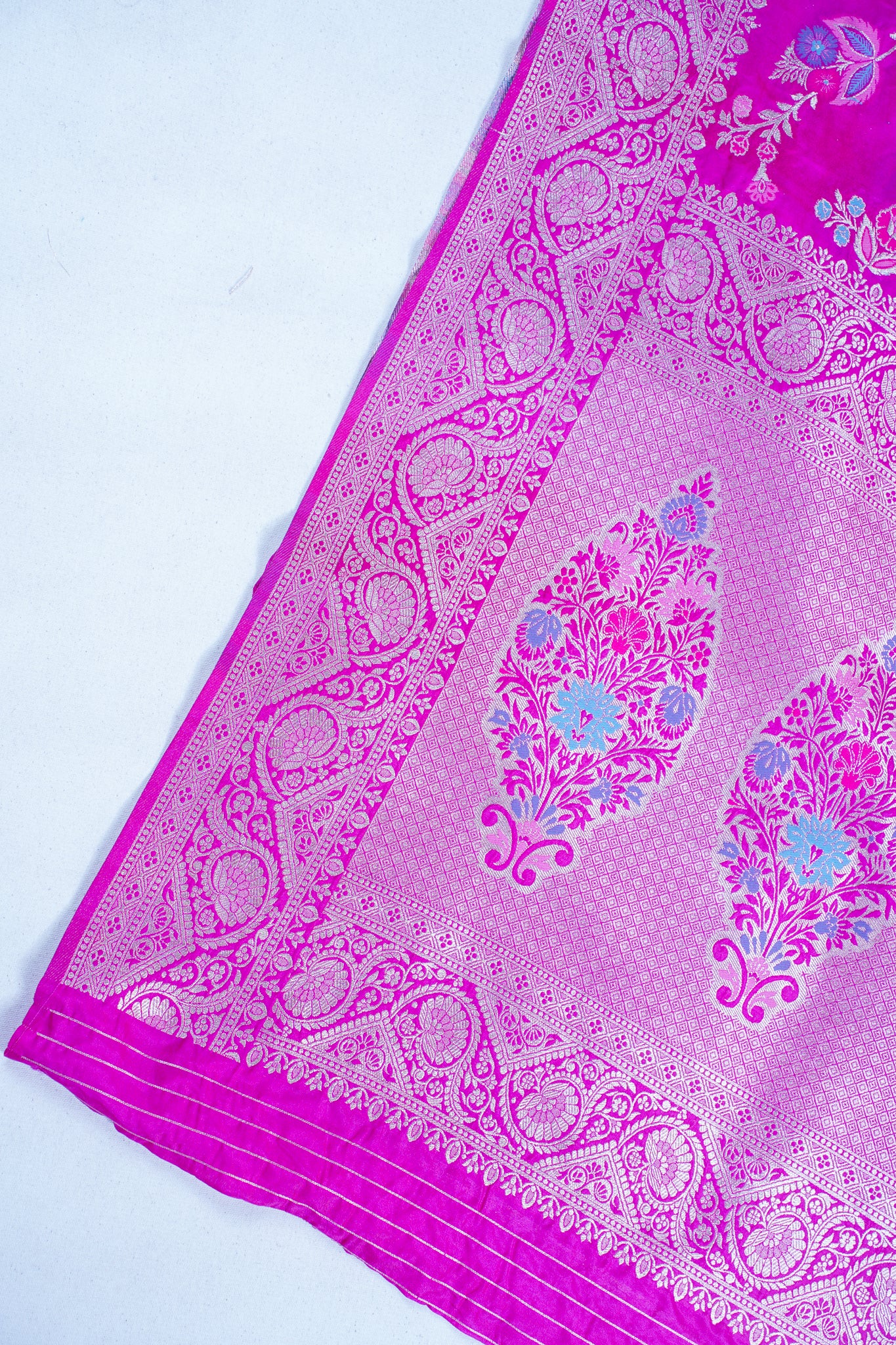 Magenta Banarasi Minakari Jaal Saree