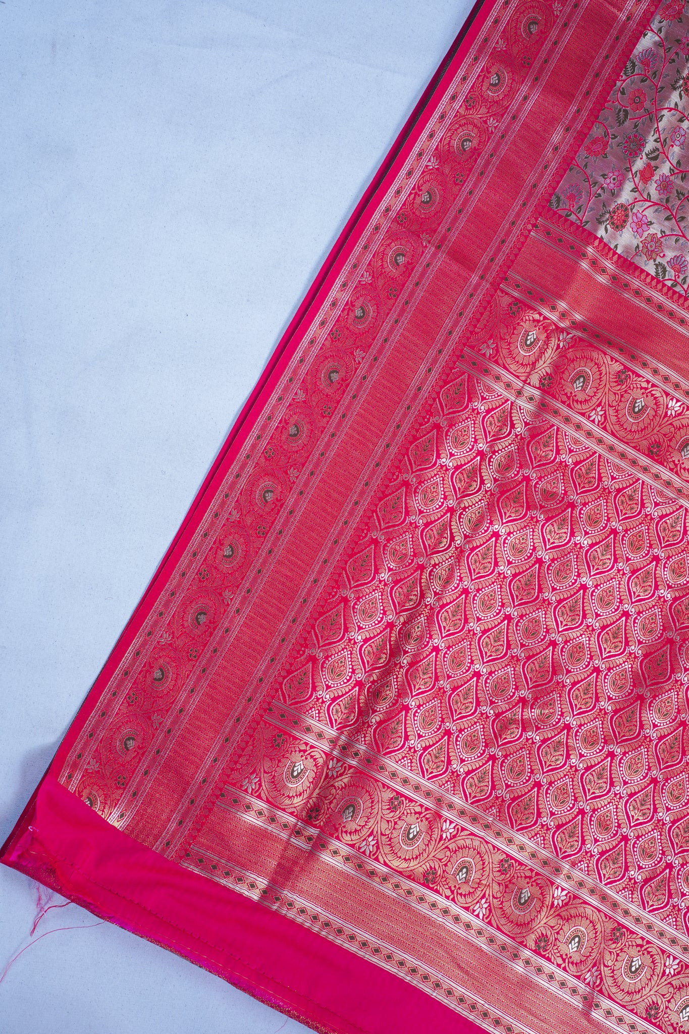 Red Khimkhab Catogary Banarasi Saree