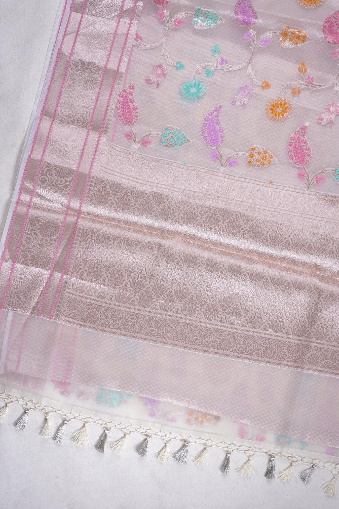 Ivory Organza Banarasi Tilfi Minakari Jaal Saree