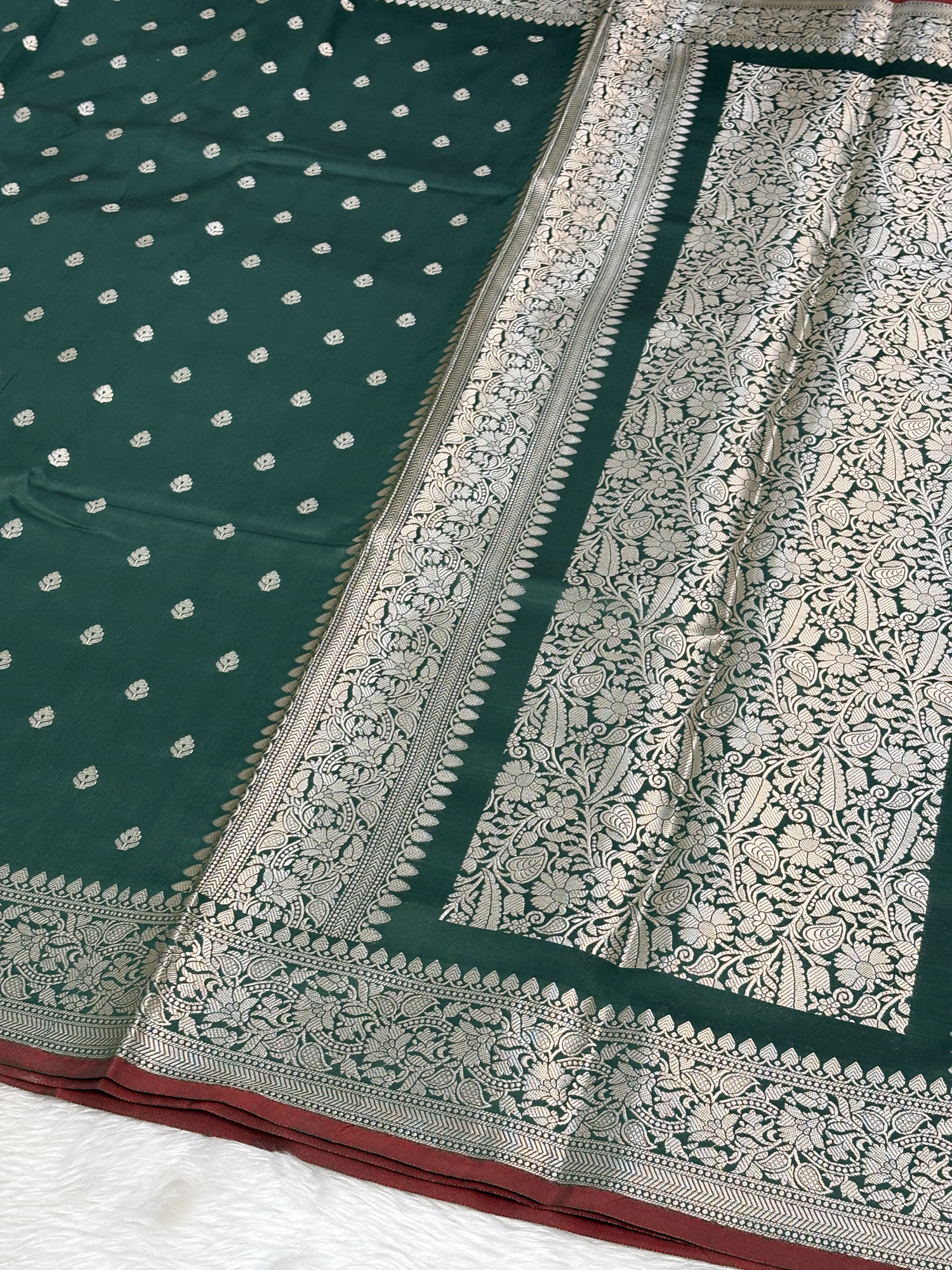 Forest Emerald Green Katan Silk Banarasi Buti Saree