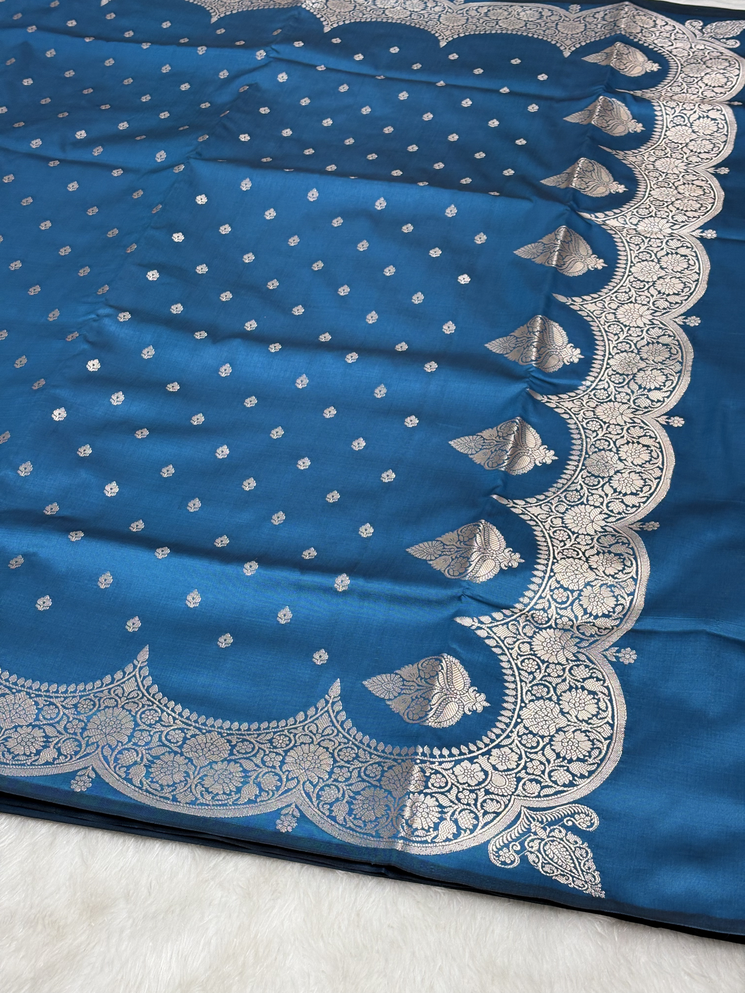 Royal Sea Blue Scallops Border Banarasi Katan Buti Saree