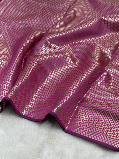 Rose Pink Scallops Border Banarasi Katan Buti Saree