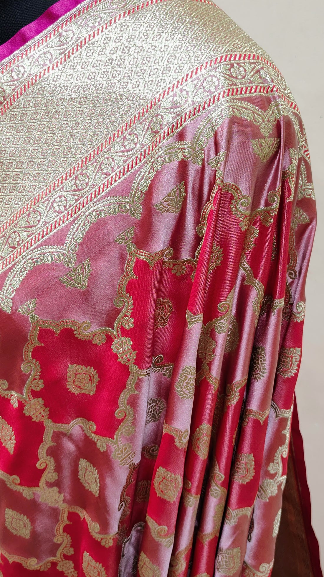 Dual Tone Pink-Red Banarasi Mashru Katan Silk Saree