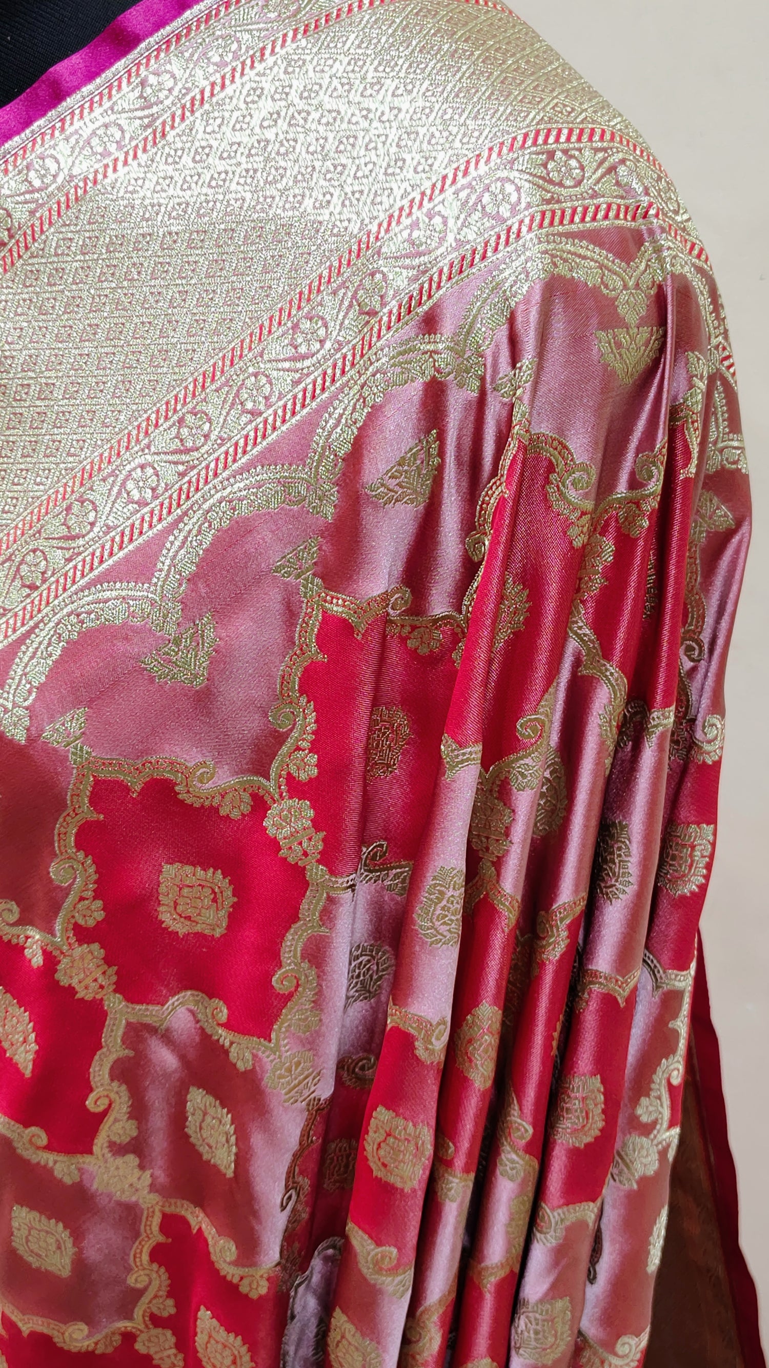Dual Tone Pink-Red Banarasi Mashru Katan Silk Saree
