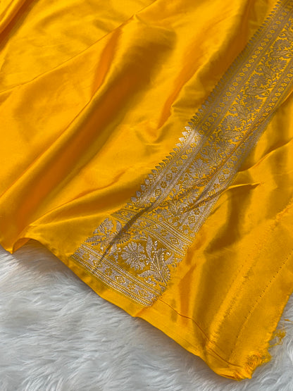 Red Pure Banarasi Mashru Silk Saree