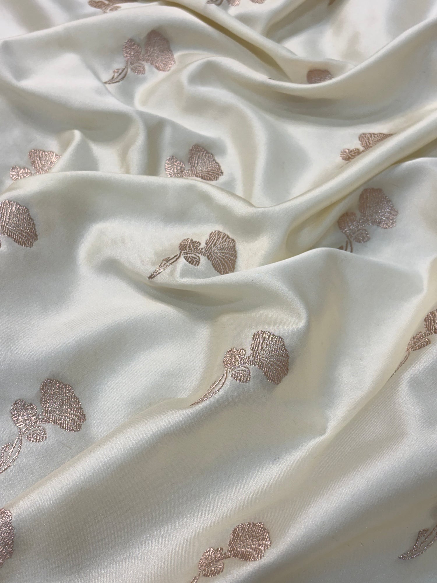 White Pure Banarasi Mashru Katan Silk Saree