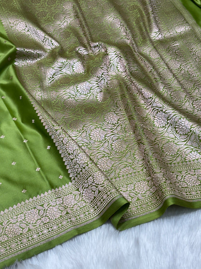 Parrot Green Pure Banarasi Mashru Silk Saree