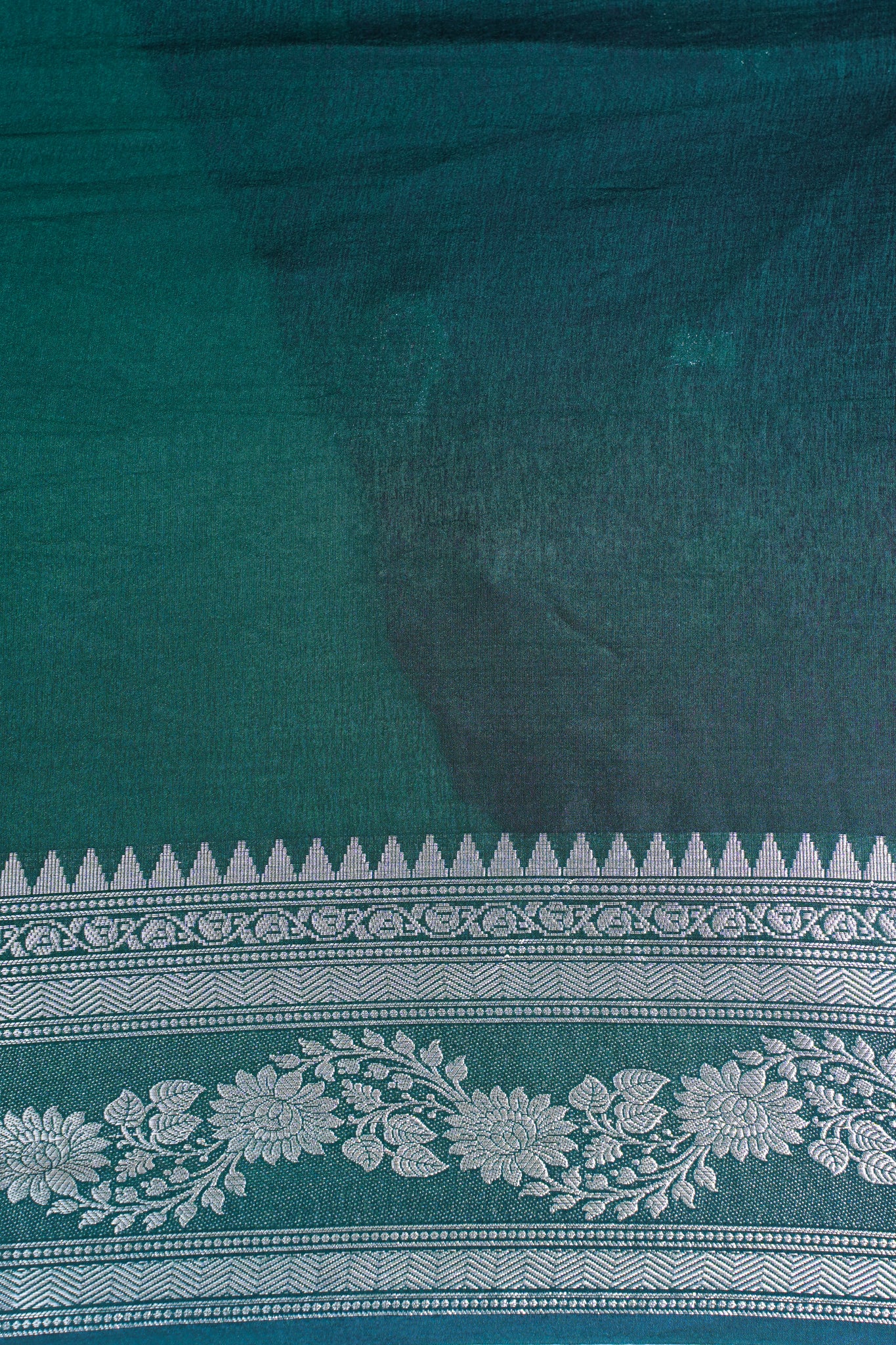 Bright Magenta Pink Handloom Banarasi Matka Silk Saree