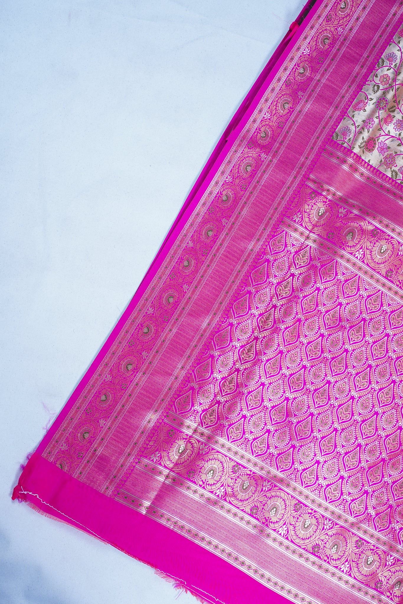 Royal Pink Khimkhab Catogary Banarasi Saree