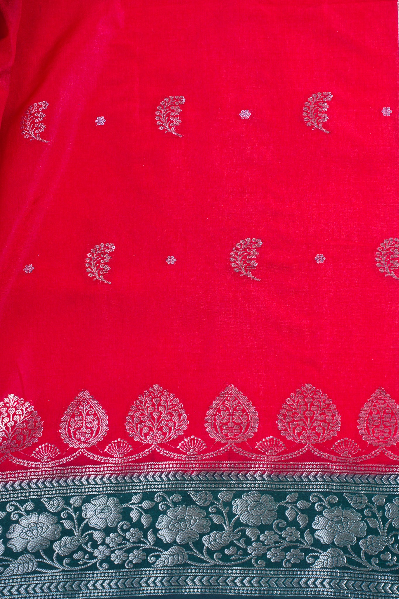 Rani Red Handloom Banarasi Matka Silk Saree