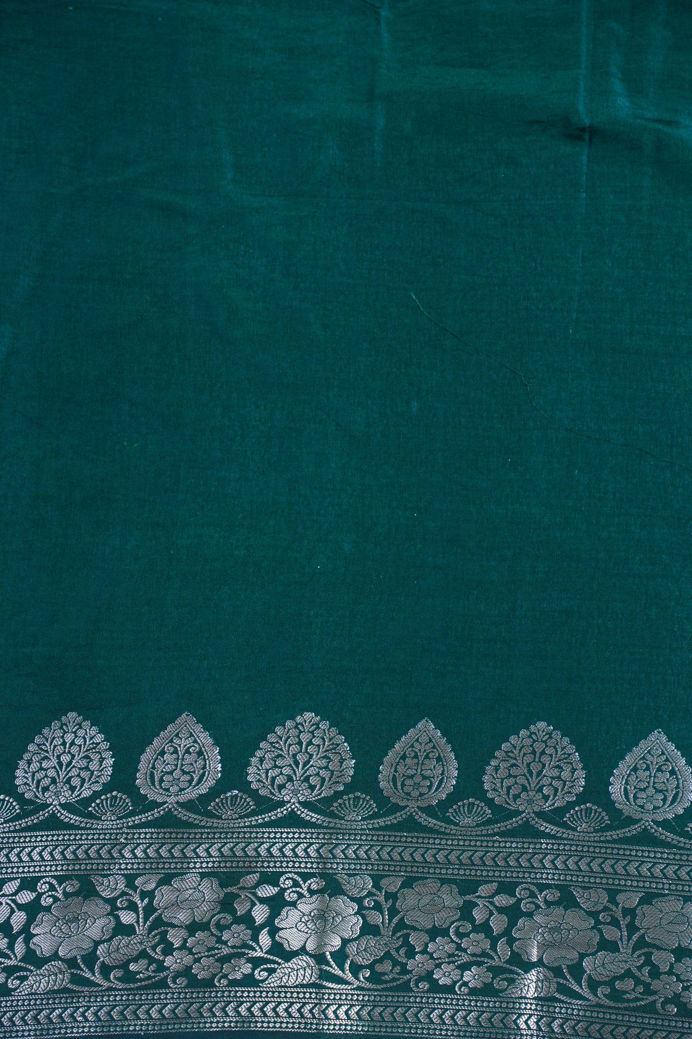 Rani Red Handloom Banarasi Matka Silk Saree