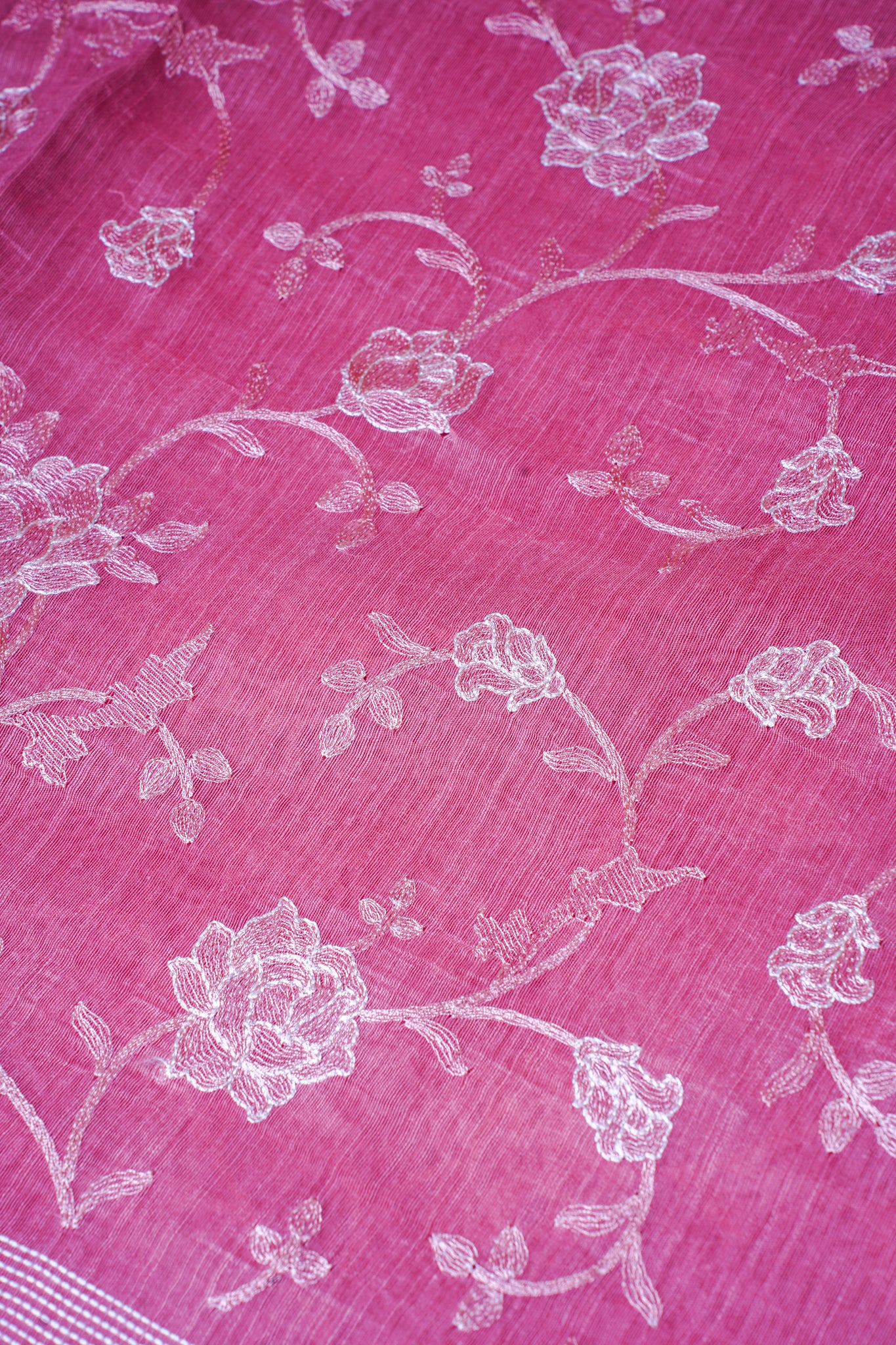 Rose Pink Linen Saree with White Chikankari Embroidery
