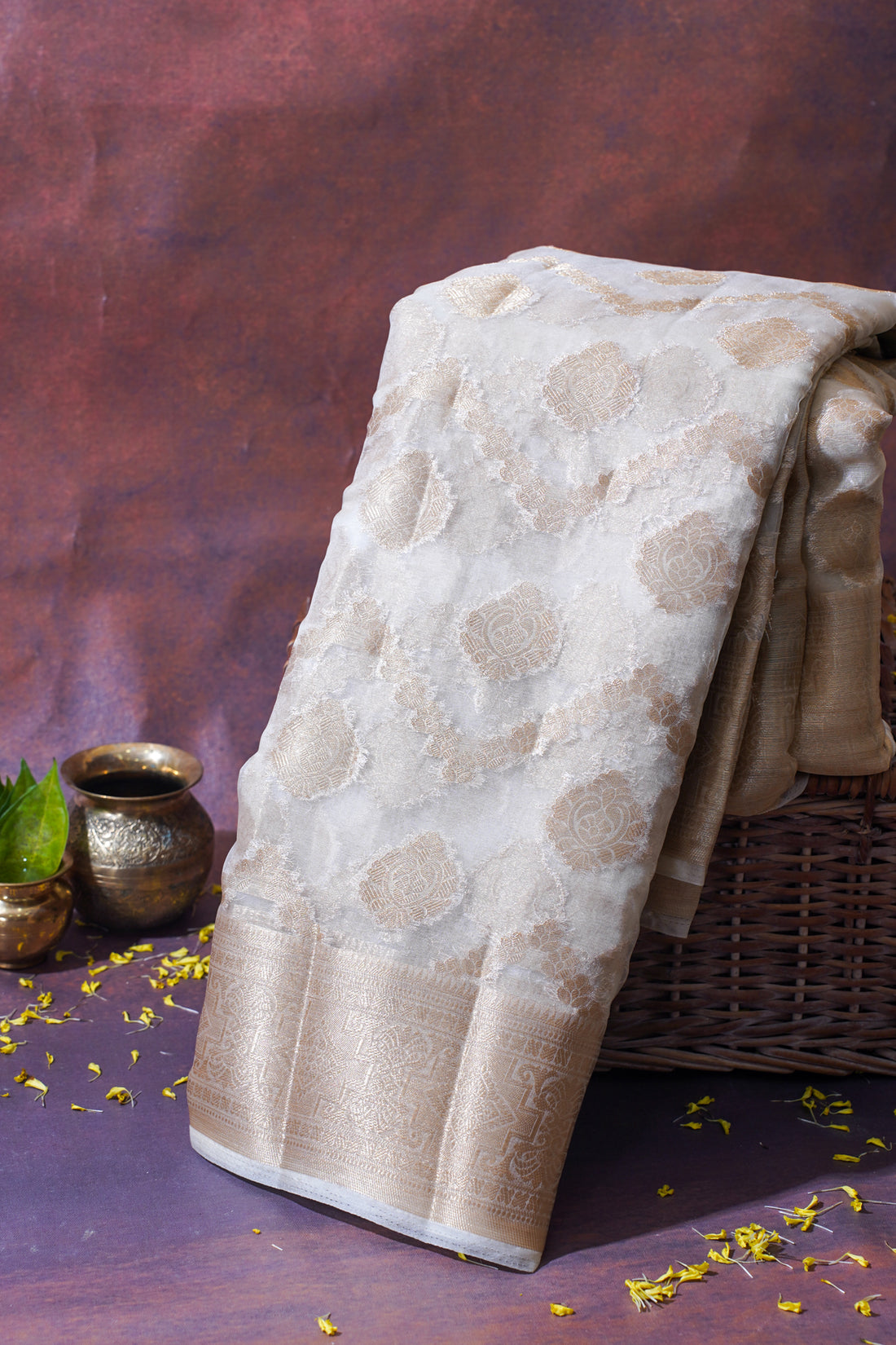 Ivory Organza Banarasi Jaal Weaving Saree