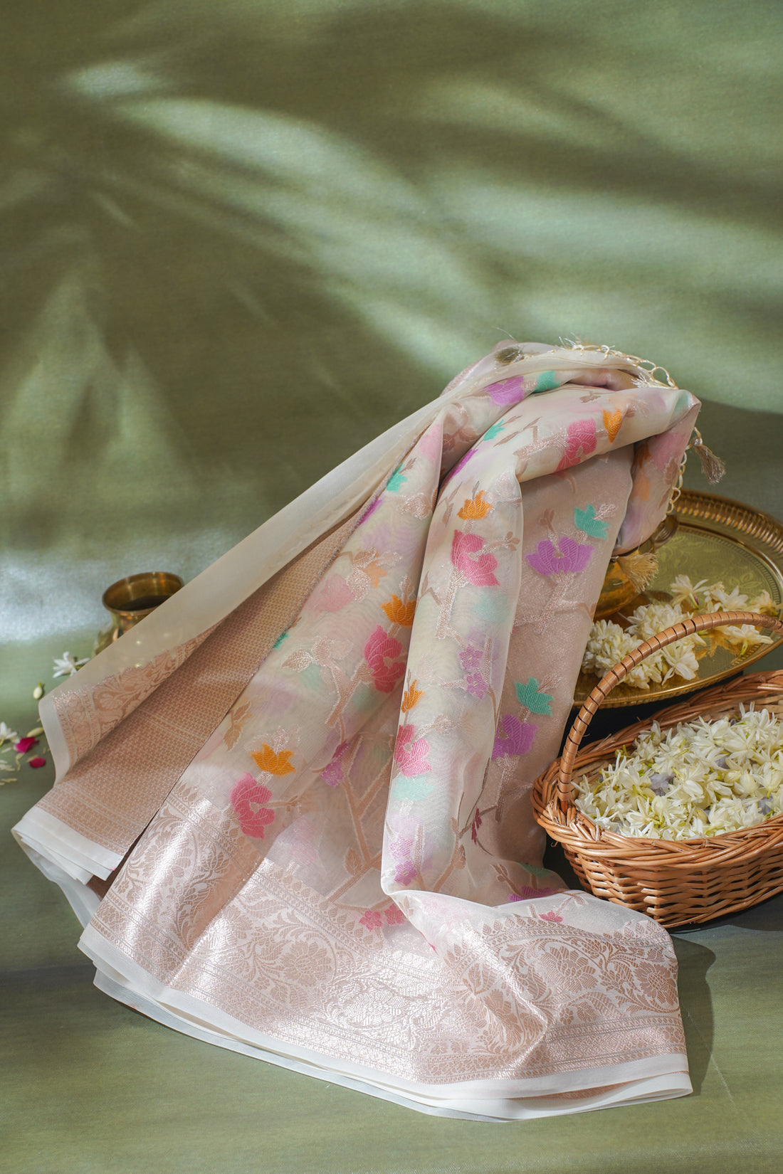 Ivory Organza Banarasi Tilfi Minakari Jaal Saree